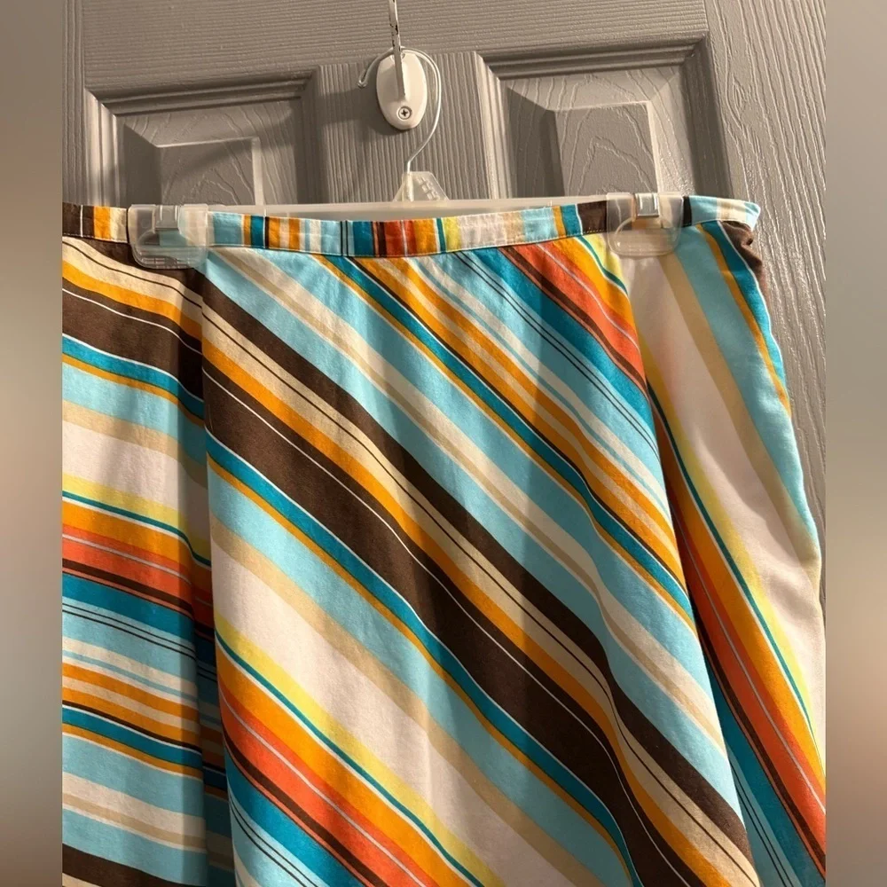 New York & Company lined A-line skirt in bright colors  women’s size 10